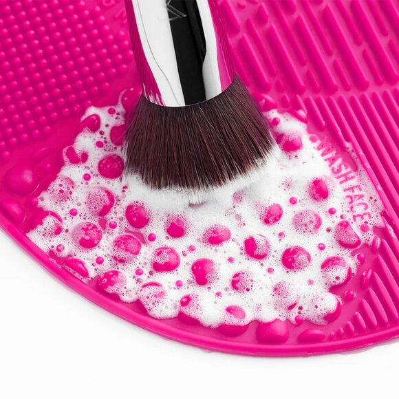 Sigma Beauty - SIGMA SPA® EXPRESS BRUSH CLEANING MAT - Picture 3 of 9